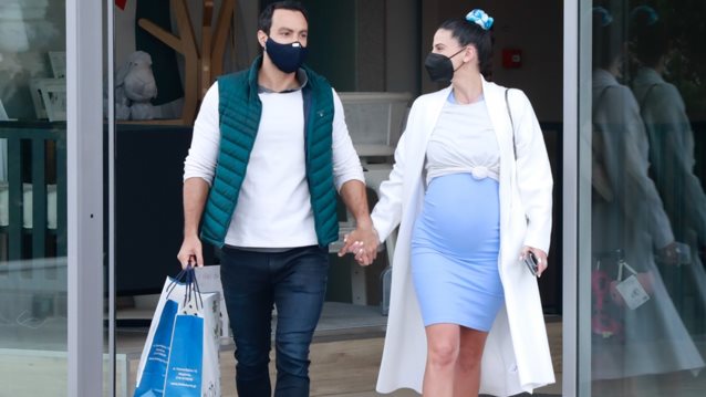 Ο Σάκης Τανιμανίδης και η Χριστίνα Μπόμπα … στην αναζήτηση μωρουδιακών