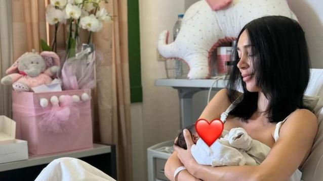 Γέννησε η Εύα Φούσκα - Οι πρώτες φωτογραφίες από το μαιευτήριο