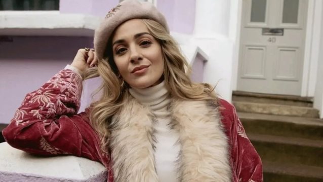 Η Νατάσσα Μποφίλιου στην πρώτη της απάντηση στις αντιδράσεις για τις φωτογραφίες της