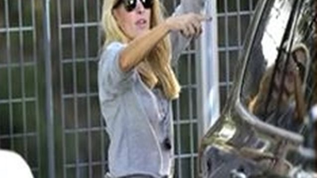 Ελένη Μενεγάκη: Πού την εντόπισε ο φωτογραφικός φακός;