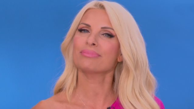 Η Ελένη Μενεγάκη μόλις αποκάλυψε μια μεγάλη αλλαγή στην εκπομπή της