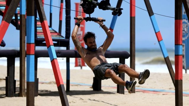 Μάριος Πρίαμος Ιωαννίδης: Τα ρατσιστικά σχόλια στα social media και η σχέση με τη Χρυσή Αυγή: Τι απαντά η μητέρα του