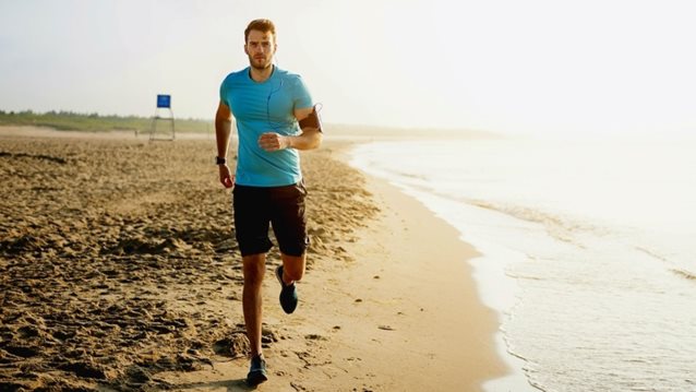 Η αερόβια προπόνηση που πρέπει να πάρεις μαζί σου και στις διακοπές
: Κι όμως ακόμη και στο νησί μπορείς να γυμνάζεσαι