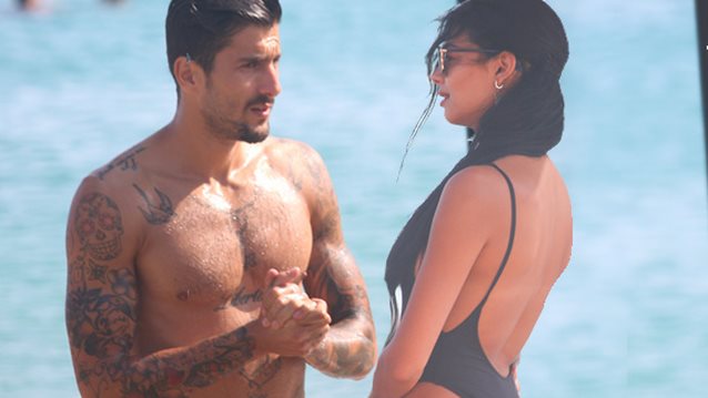 Παναγιώτης Κονέ - Χριστίνα Στεφανίδη: Ερωτευμένοι στη Μύκονο: H hot εμφάνιση στην παραλία