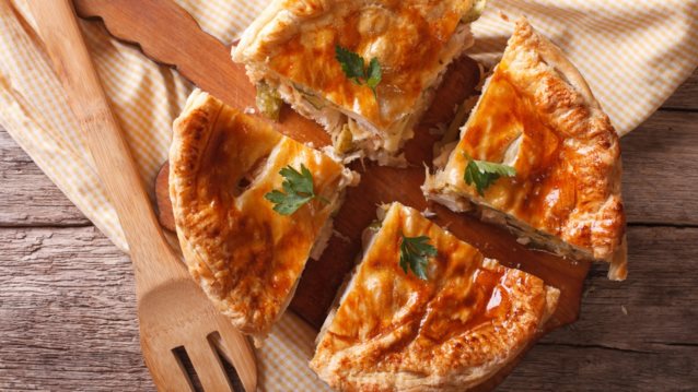 Φανταστική κοτόπιτα με λίγα λιπαρά: Το ιδανικό σνακ για το σχολείο με &quot;κρυμμένα&quot; λαχανικά