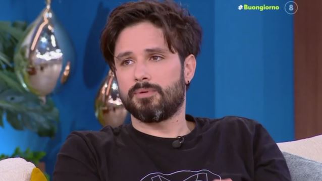 Γιάννης Νιάρρος: "Θα ήμουν πολύ πιο επιρρεπής σε βλακείες αν δεν παντρευόμουν"