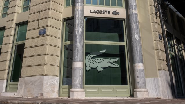 Γνωρίστε τη νέα boutique Lacoste στο Μέγαρο Αρσακείου