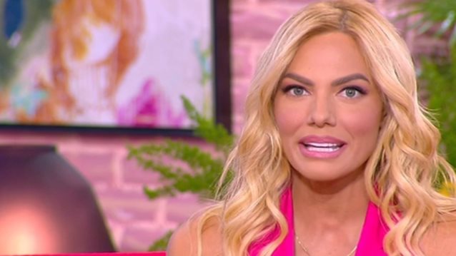 Ιωάννα Μαλέσκου | Έτσι έκλεισε την τηλεοπτική της χρονιά στον ΣΚΑΙ - &quot;Δεν έρχομαι να δείχνω στημένη ούτε να δείχνω σαν ρομπότ. Μαθαίνω από τα λάθη μου&quot;