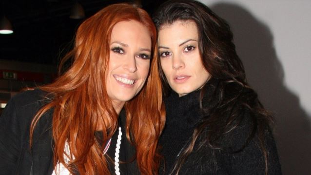 Η Μαρία Κορινθίου μαζί με τον σύντροφό της στο χριστουγεννιάτικο τραπέζι της Σίσσυς Χρηστίδου