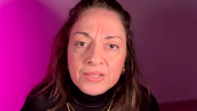 Σοφία Μουτίδου: "Χαίρομαι που γεννήθηκε ο Χριστός, αν και έχω κουραστεί κάθε φορά το ίδιο παραμύθι"