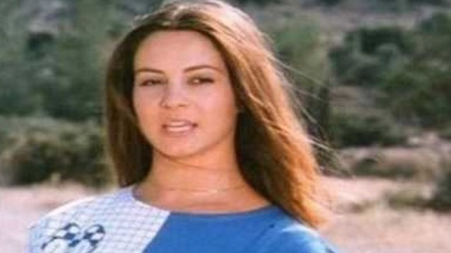 Έφη Πίκουλα: Δείτε πώς είναι σήμερα η σταρ των 80&#39;s στα 60 της!
