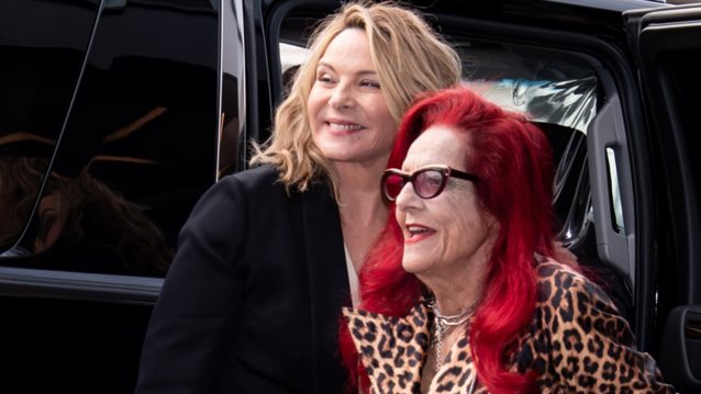 Hollywood Report | Η Emma Stone στην Αθήνα &amp; η συνάντηση της Kim Cattrall με την Patricia Field