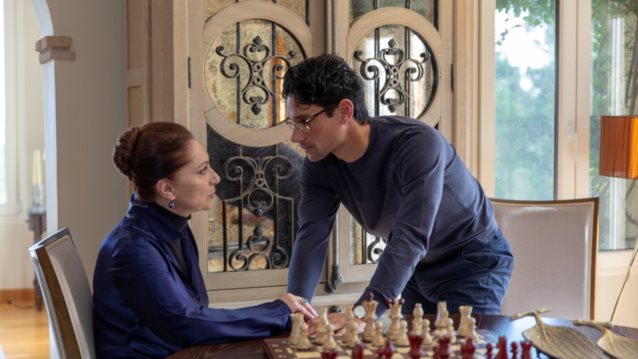 Αγγελική | Η Τζένη αποκαλύπτει στον Παύλο ότι η Αγγελική έχει επιστρέψει με άλλο όνομα