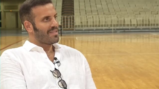 Νίκος Παππάς: &quot;Είμαι ένας υπέροχος τύπος που μόνο καλή επιρροή μπορώ να είμαι για τον οποιονδήποτε&quot;