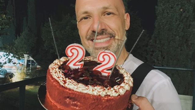 Νίκος Μουτσινάς: Το «ευχαριστώ» για τις ευχές για τα γενέθλια &amp; η υπόσχεση που έδωσε