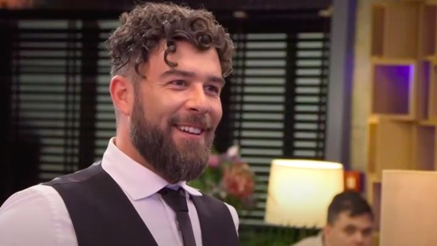 Επεστρεψε στο First Dates και προκαλεσε αναστατωση: &quot;Λιγο ζαλιζομαι&quot;