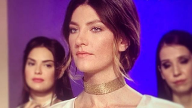 Υβόνη Ντόστα: Η κριτική στην Ραμόνα: «Ίσως της άξιζε για τον χαρακτήρα της, αλλά όχι από θέμα μόδας»