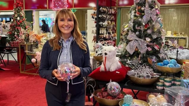 Μαρα Ζαχαρεα | Η υπεροχη προσθηκη που ολοκληρωσε τον γιορτινο στολισμο του σαλονιου της