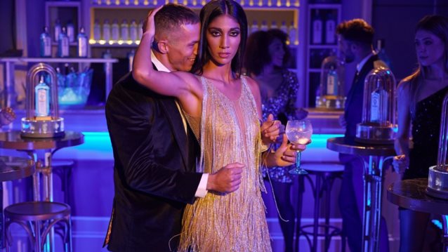 Η Παρασκευή Κερασιώτη από φιναλίστ του GNTM … σερβιτόρα στη Μύκονο