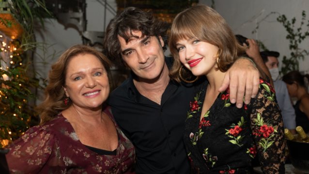 Όλες οι φωτογραφίες από το πάρτι λίγο πριν την πρεμιέρα του "Maestro" του Χριστόφορου Παπακαλιάτη