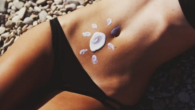 Το πρώτο &quot;κάψιμο&quot; από τον ήλιο: Μόνο έτσι θα το αντιμετωπίσεις!
