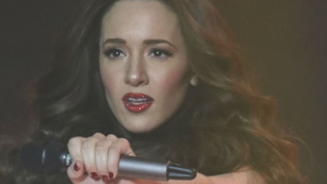 Καλομοίρα: Δείτε το νέο της videoclip «Shoot 'em Down»