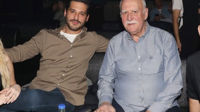 Ο Γιώργος Παπαδάκης ευχήθηκε στον γιο του Φοίβο για την πρεμιέρα με την Μάριον Μιχελιδάκη