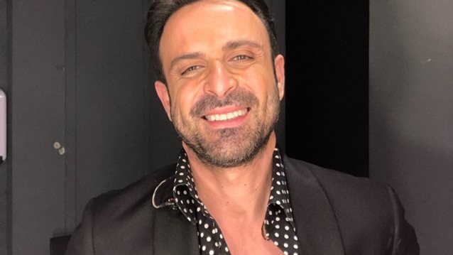 Κωνσταντίνος Χριστοφόρου: Ο κατά 18 χρόνια μικρότερος αδελφός του στη σκηνή του The Voice