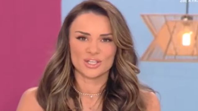 Λάμπρος Κωνσταντάρας: &quot;Εμείς γιατί δεν κάνουμε πλάκα με τους απέναντι;&quot; | Η απάντηση της Ελένης Τσολάκη