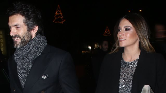 Αθηνά Οικονομάκου - Φίλιππος Μιχόπουλος: Η νυχτερινή έξοδος σε προχωρημένη εγκυμοσύνη στο πλευρό του συζύγου της: Όλες οι φωτογραφίες