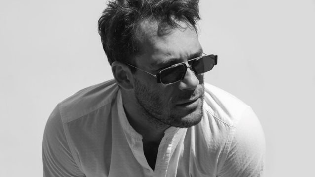 Αντίνοος Αλμπάνης: Η ριζική αλλαγή στην εμφάνισή του