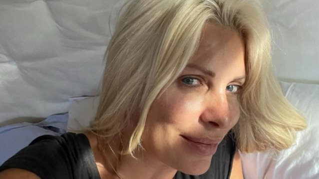 Ελένη Μενεγάκη: Η κυριακάτικη no makeup καλημέρα στο Instagram
