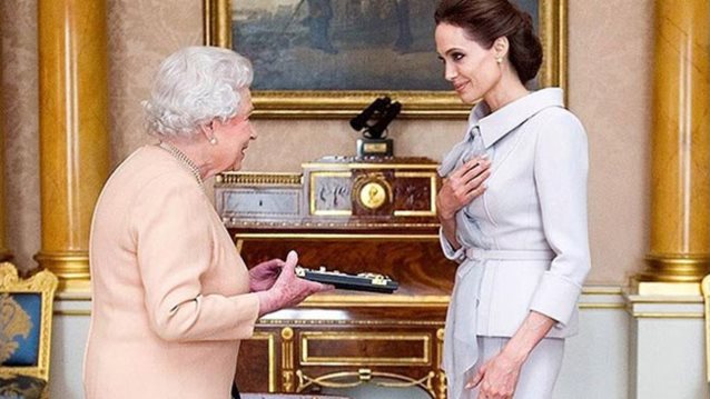 Οι Stars Που Έγιναν Sir και Dame: 13 celebrities που τιμήθηκαν με τίτλο από το Παλάτι