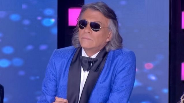 J2US | Ο Ηλίας Ψινάκης &quot;πάγωσε&quot; τον Ίαν Στρατή: &quot;Δεν πάω τη γυναίκα σας&quot;