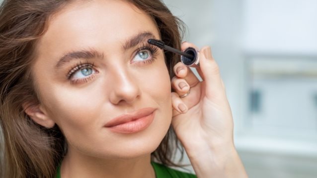 Αυτή είναι η καλύτερη μάσκαρα για τέλειο όγκο και μήκος στις βλεφαρίδες