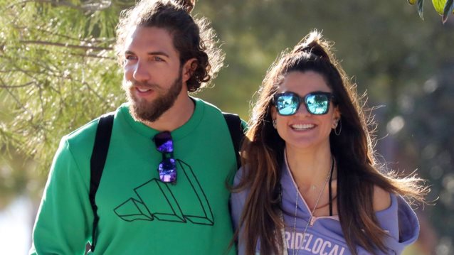 O Γιώργος Κόρομι σε καθημερινές στιγμές με το κορίτσι του