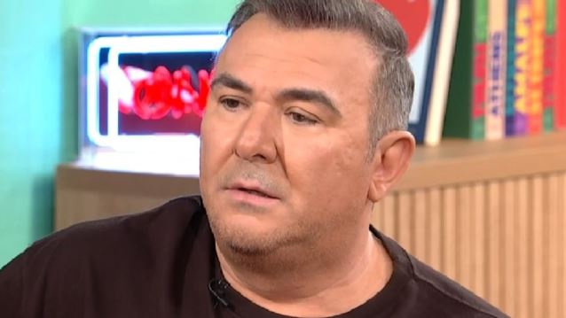 Η αποκάλυψη του Αντώνη Ρέμου για τη Μαρινέλλα: "Κάναμε κουβέντα μετά την κατάρρευση στη σκηνή"