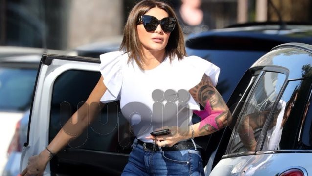 Αγγελική Ηλιάδη: Sexy Μama! Η σπάνια εμφάνιση με τον γιο της