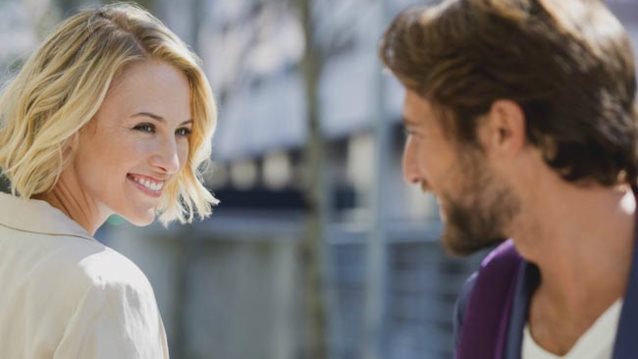 Μάλλον Δεν Σε Θέλει Για Αυτό Που Είσαι: Γιατί οι γυναίκες προτιμούν την εμφάνιση από την προσωπικότητα στον άντρα