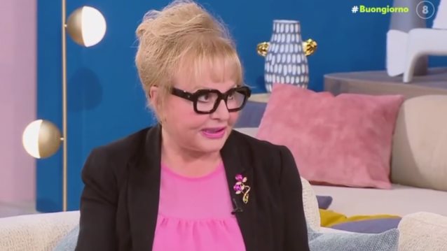 Βικυ Παγιατακη: "Δεν ειναι φιλη μου η Ζηνα Κουτσελινη. Μην λεμε υπερβολες"