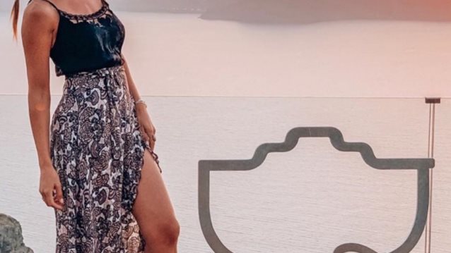 Αθηνά Οικονομάκου 
: Μόλις έκανε το καλύτερο post στο Instagram