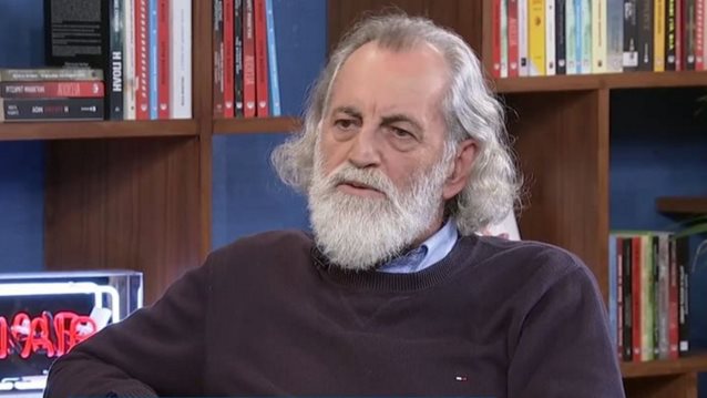 Μιχάλης Αεράκης: &quot;Είχαμε να μιλήσουμε τρία χρόνια με τον πατέρα μου επειδή έγινα ηθοποιός - Τότε &quot;έσπασε&quot; το εμπάργκο&quot;