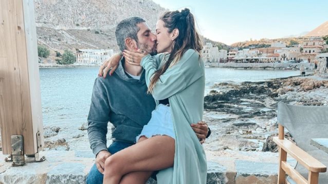 Εριέττα Κούρκουλου - Βύρων Βασιλειάδης | Πιο ερωτευμένοι από ποτέ απολαμβάνουν τις διακοπές τους στη Μύκονο