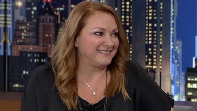 Ρένια Λουιζίδου: Οι επαγγελματικές ανησυχίες, ο ρόλος του χρόνου στη ζωή της &amp; η άποψη για την αναβίωση της σειράς «Και οι Παντρεμένοι Έχουν Ψυχή»