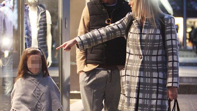 Έλενα Ασημακοπούλου - Μπρούνο Τσιρίλο: Οικογενειακή βόλτα με την κόρη τους: Φωτογραφίες