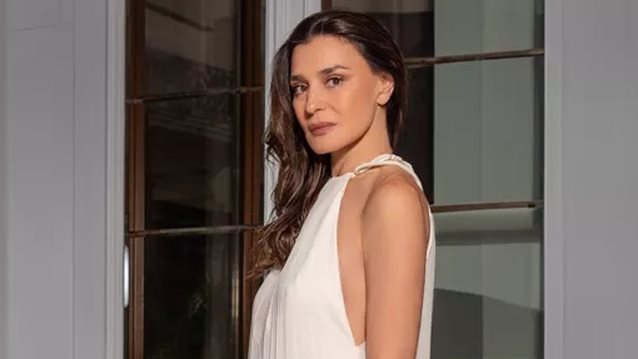 Η Μαρία Ναυπλιώτου σαν άλλη Μόνικα Μπελούτσι | Πανέμορφη με total black look