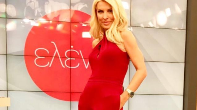 Ελένη Μενεγάκη: Τα Σαββατοκύριακα γίνεται άλλος άνθρωπος! Όπως δεν περιμέναμε να τη δούμε...