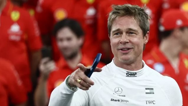 H dirty αποκάλυψη του Jason Priestley για τον πρώην συγκάτοικό του, Brad Pitt