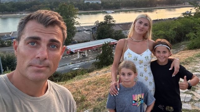 Ο γιος του Στέλιου Χανταμπάκη και της Όλγας Πηλιάκη υπέγραψε το πρώτο του δελτίο σε ισπανική ομάδα