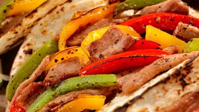 Συνταγή: Fajitas με Κοτόπουλο: Η συνταγή για τις πιο νόστιμες fajitas με κοτόπουλο.